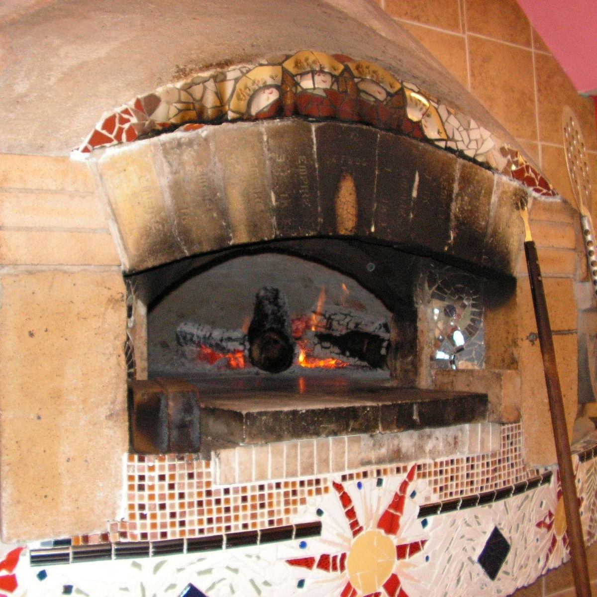 Arty's Wood Fired Pizza